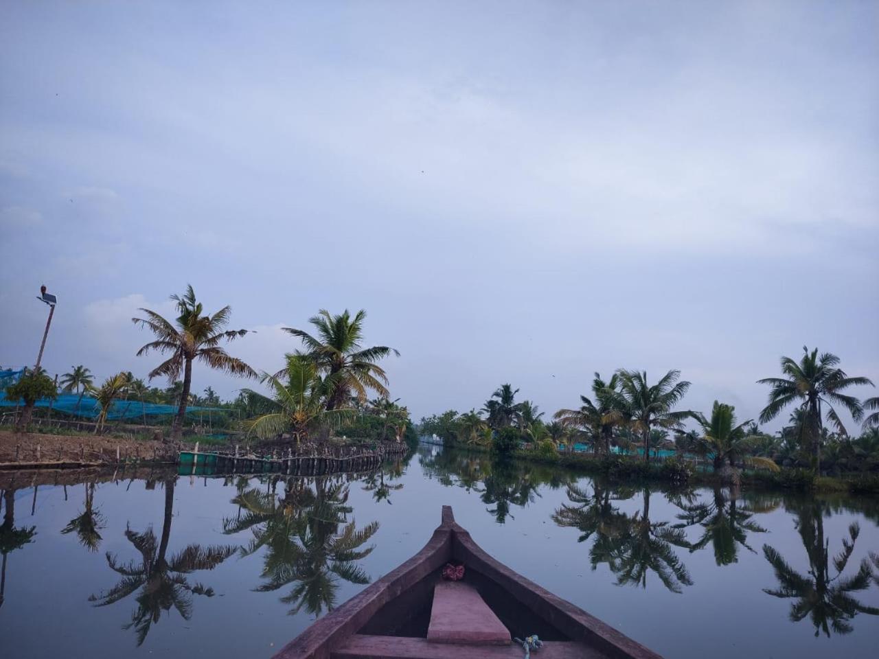 Munroe Vision Panakkattu Homestay Mundrothuruth Экстерьер фото